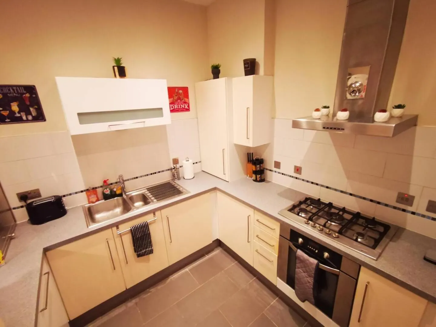 2Br Modern Luxury Loft Apartment Belfast
